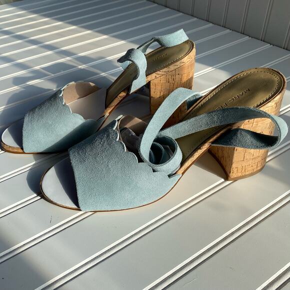 NWOT Marc Fisher Women's Blue Suede Open Toe Cuban Heel Size 10 - Picture 2 of 7